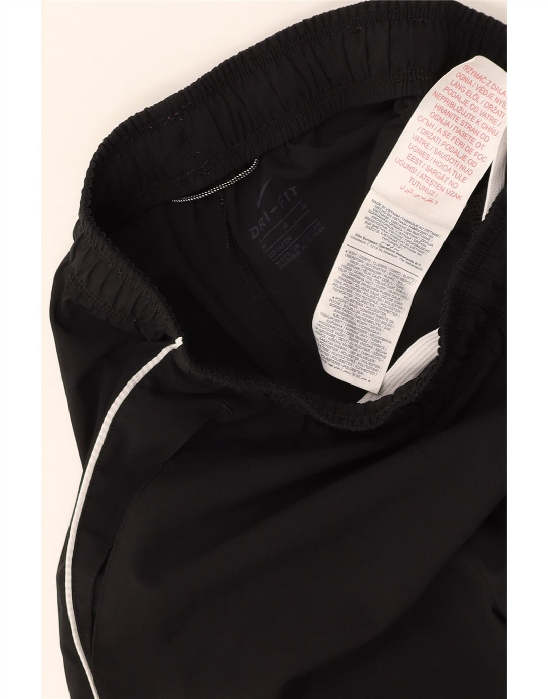 Shorts esportivos NIKE Boys Dri Fit 10-11 anos médio preto poliéster