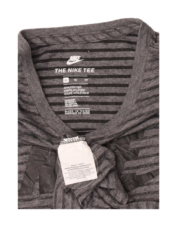 Camiseta Nike Masculina Athletic Cut Graphic Top XL Cinza Listrado Poliéster