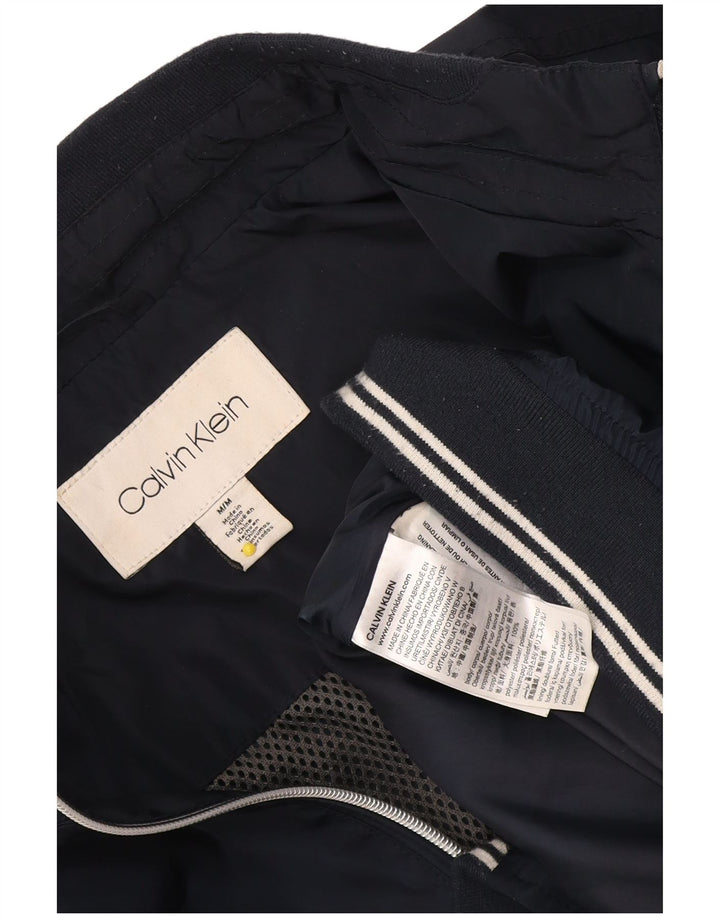 Jaqueta bomber masculina Calvin Klein UK 38 poliéster azul marinho médio