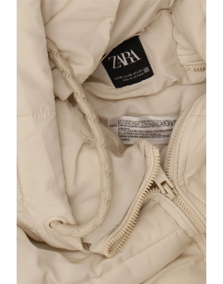 Jaqueta acolchoada com capuz grande Zara para mulher UK 6 XS poliéster branco