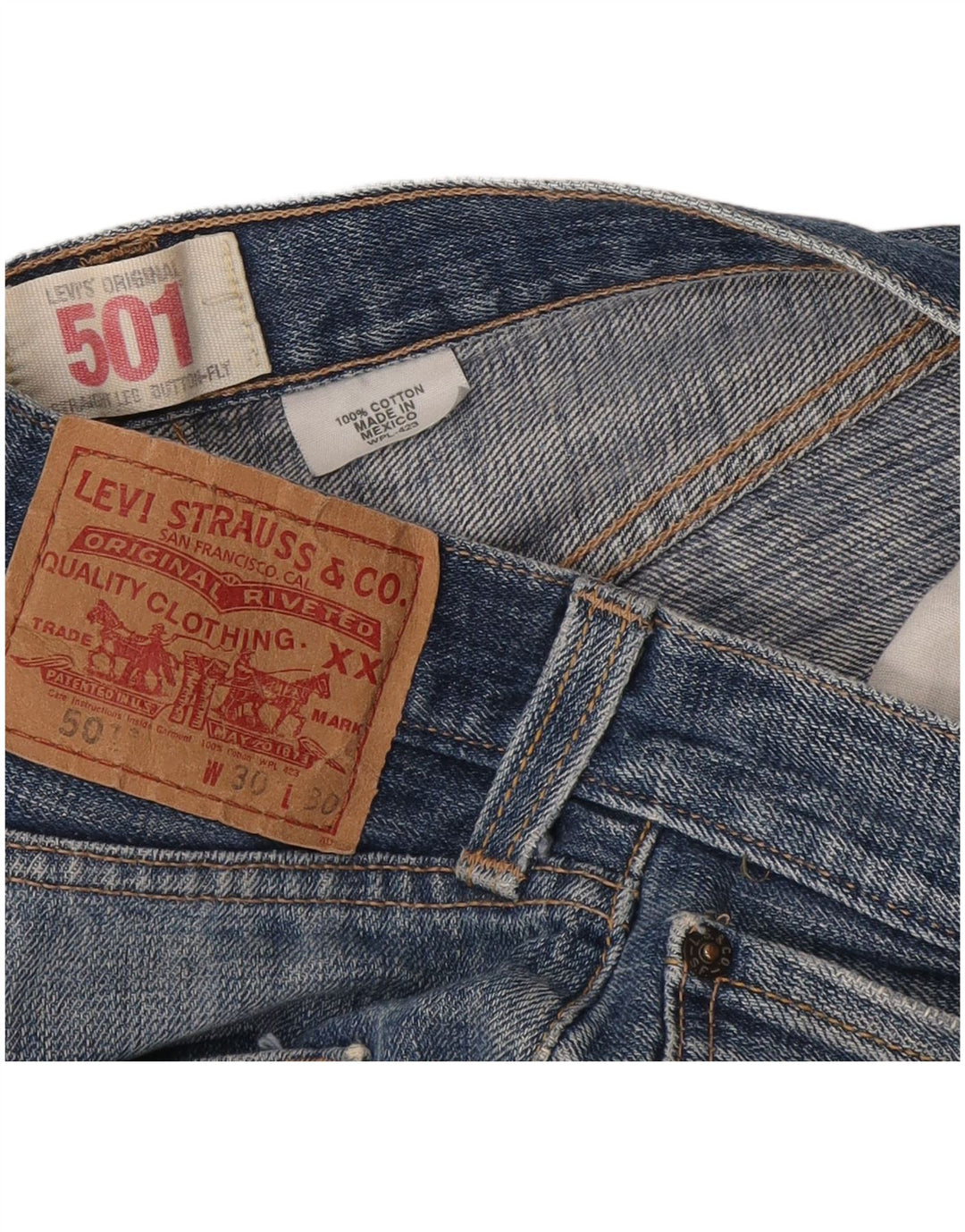 Shorts jeans feminino Levi's 501 desgastado W30 algodão azul médio