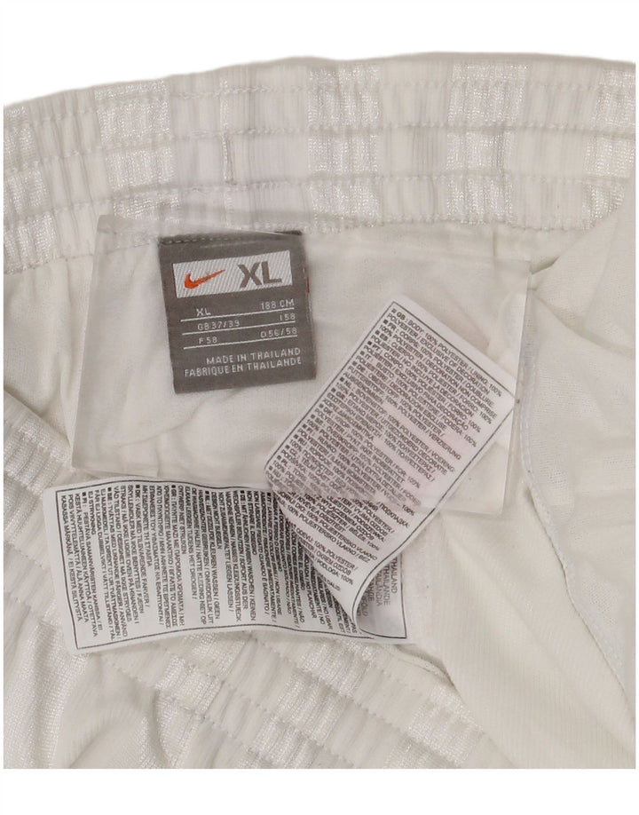 Shorts esportivos masculinos Nike XL poliéster listrado branco