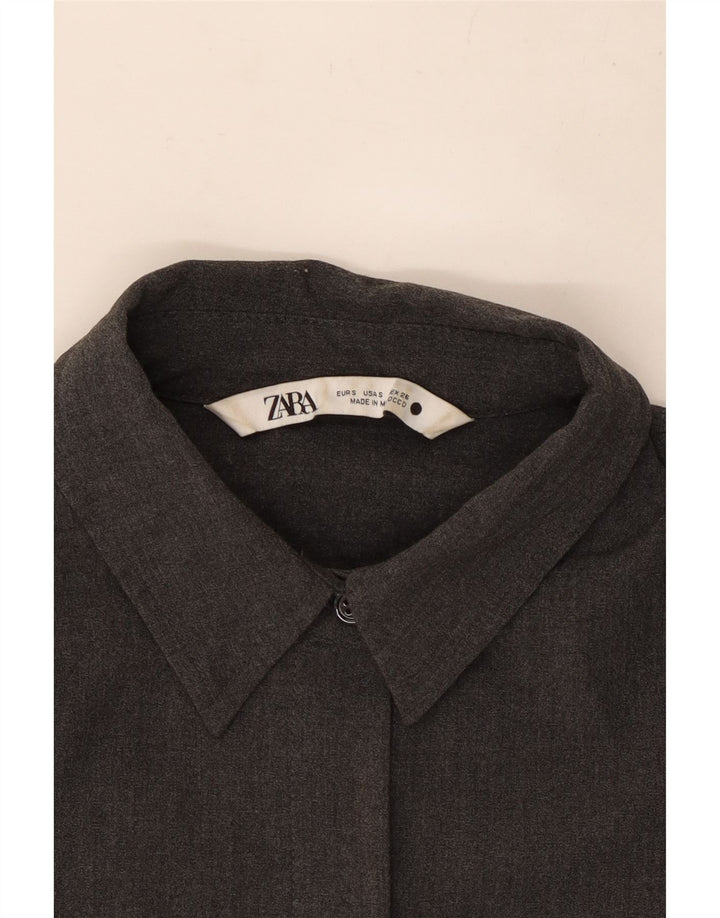 Camisa feminina Zara Loose Fit UK 10 pequena cinza
