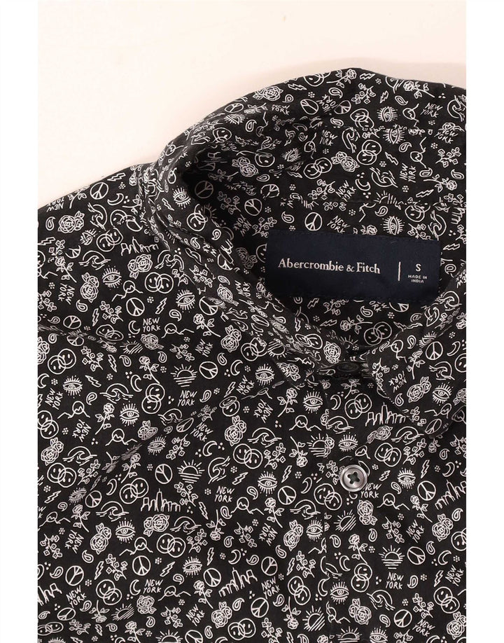 Camisa masculina com estampa abstrata Abercrombie & Fitch pequena preta