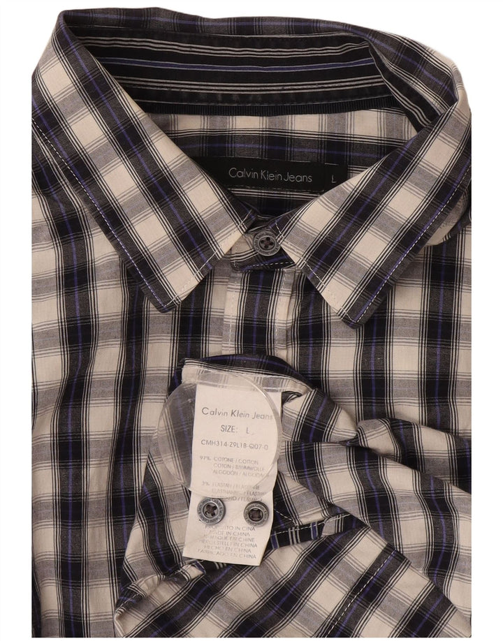 Calvin Klein Jeans Camiseta masculina gráfica grande algodão xadrez cinza