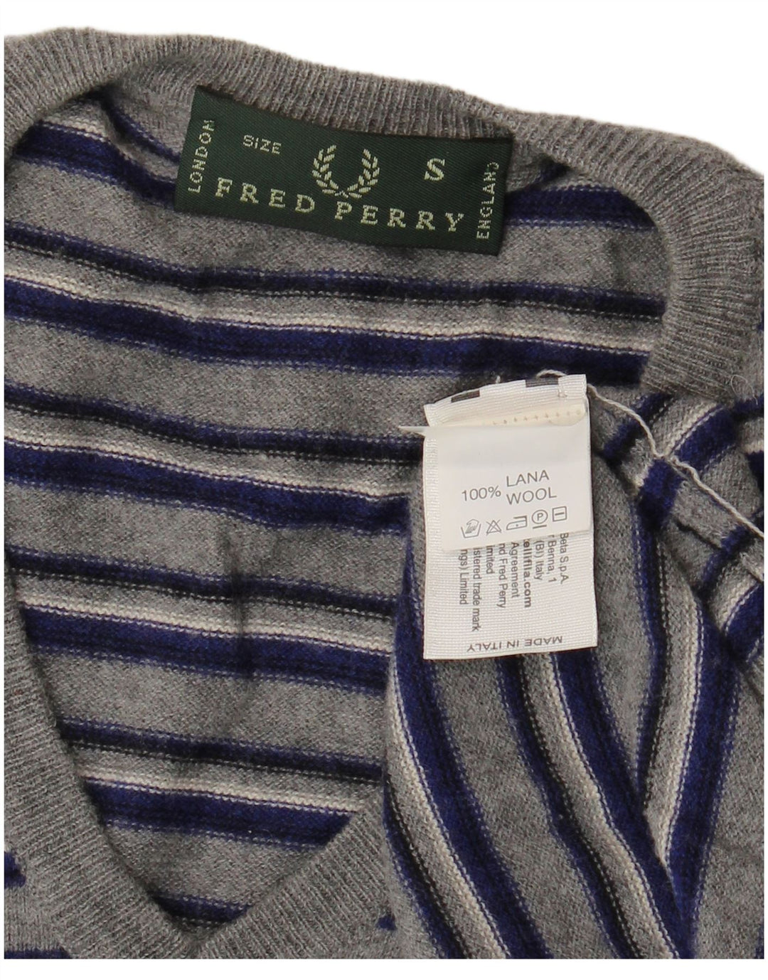 Suéter masculino Fred Perry com gola V e lã listrada cinza pequena