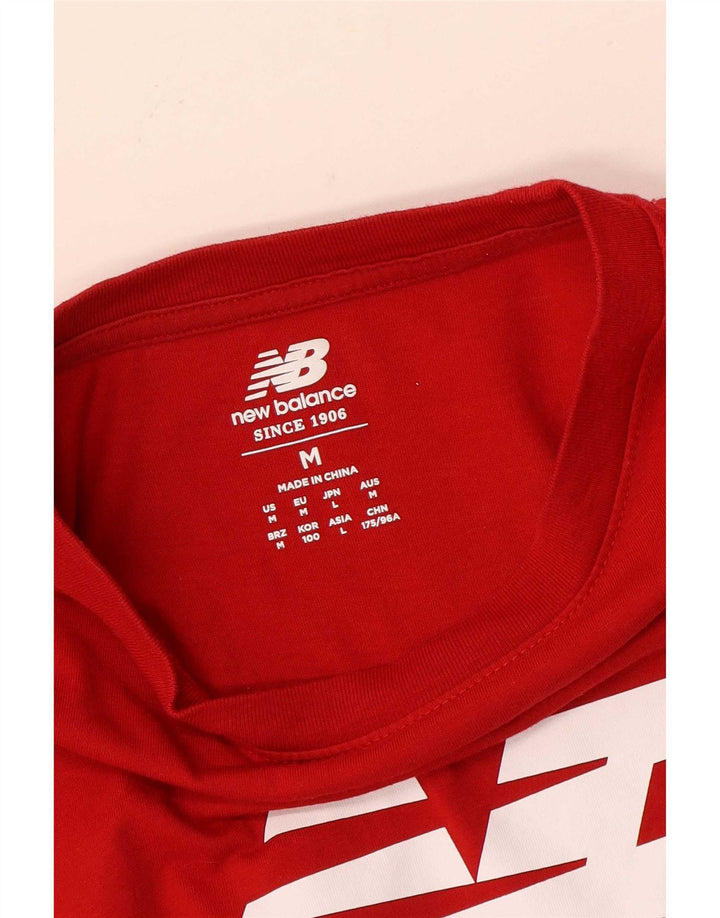 Camiseta gráfica masculina New Balance Top médio vermelho