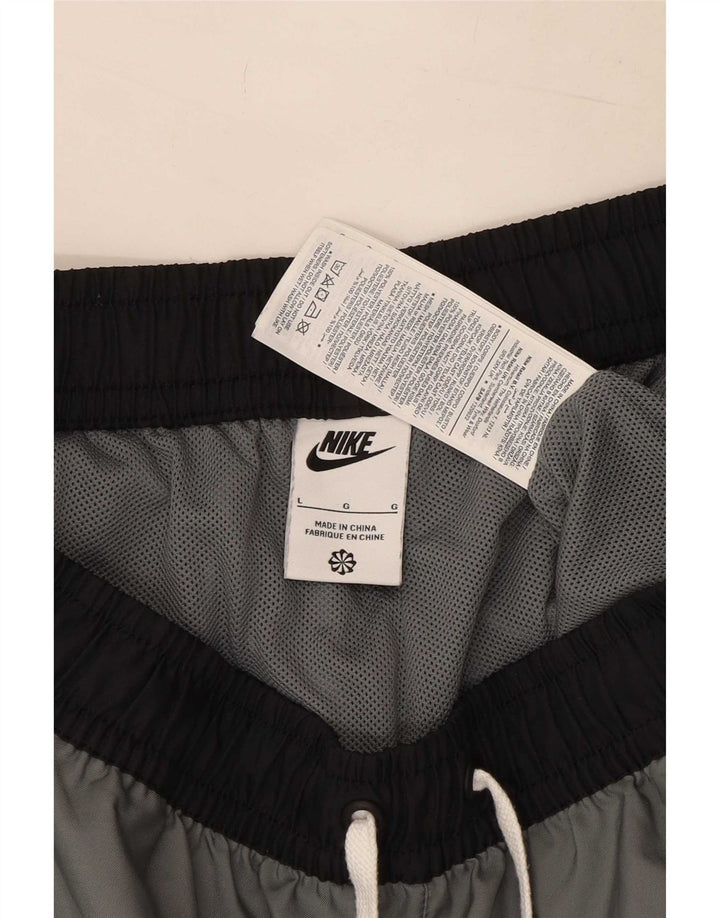 Shorts esportivos masculinos Nike grande cinza colorblock poliéster