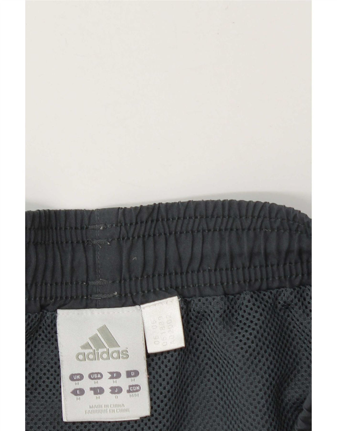 Shorts esportivos masculinos Adidas poliéster cinza médio