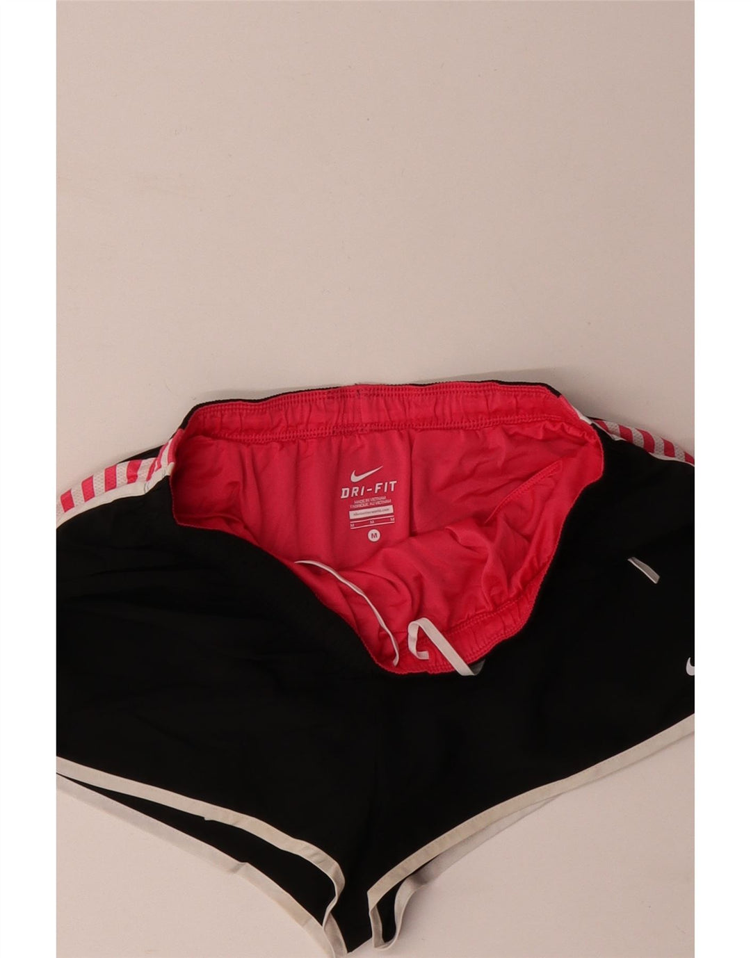 NIKE Womens Dri Fit Sport Shorts UK 12 Médio Preto Listrado Poliéster